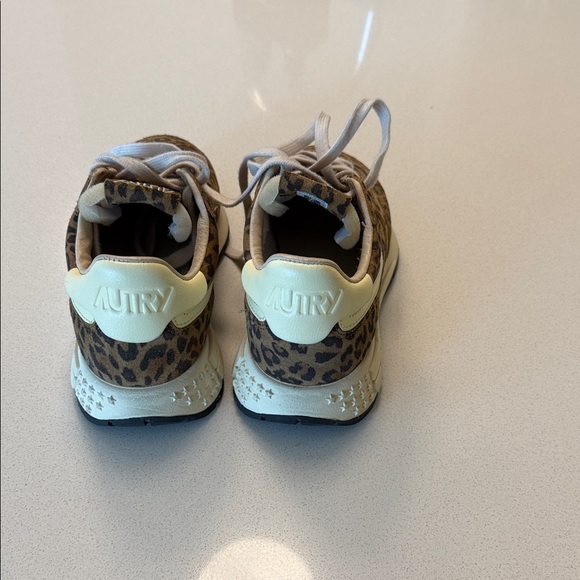 Autry Women's Leopard Print Sneakers - Picture 3 of 4